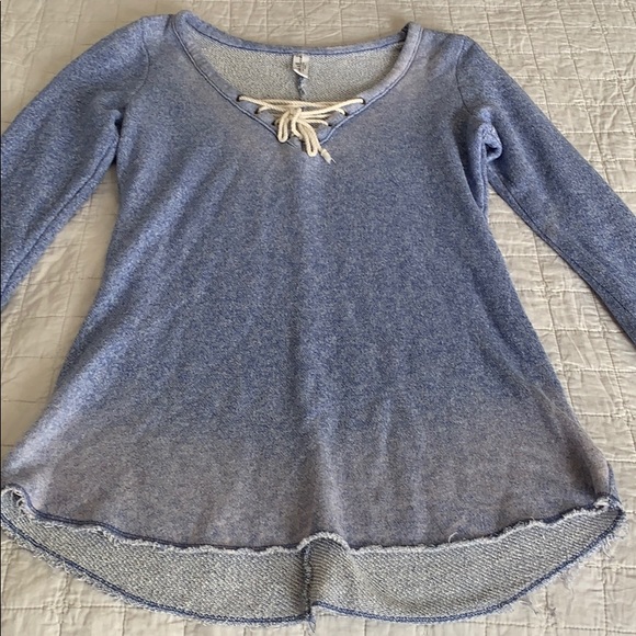 3 for $10🎁 Women’s plush and lush pullover - Picture 1 of 6